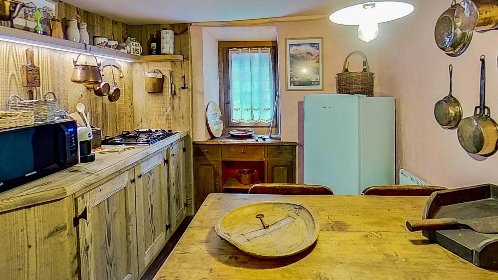 Ca' Scocc, Antica Casa Di Montagna In Valsesia Mollia Exterior foto